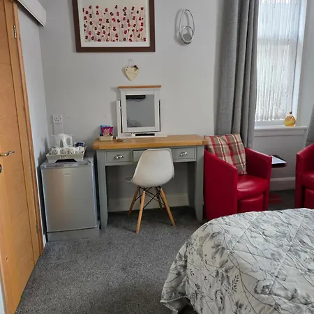 Ivanhoe Guest House-2